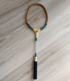 Retro badmintonová raketa - 2