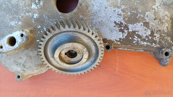 Predné viko motora - 2