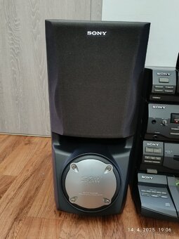 SONY XB60...2x120W RMS pri 8 ohmoch - 2