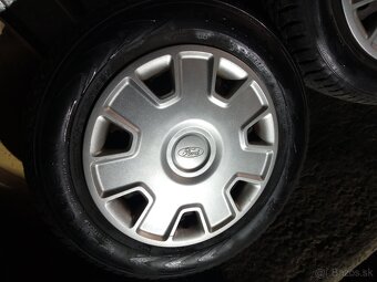 Predám zimnú sadu pneumatík 195/65 R15 rozteč 5x108 ford - 2