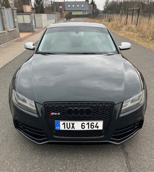 Audi RS5 4.2FSI V8 331kw - 2
