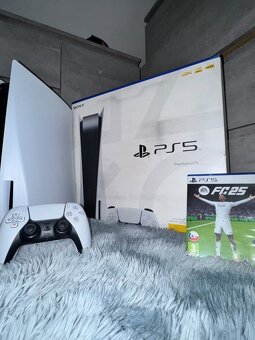 Playstation 5 s mechanikou - 2