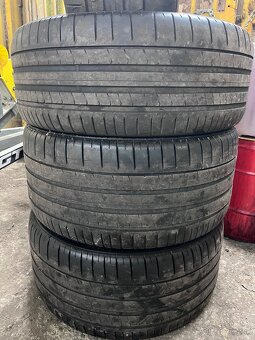 285/40 r23 a 325/35 r23 Pirelli P zero - 2