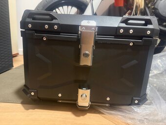 Predám kufor - topcase 55L - 2