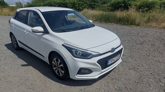 Hyundai i20 1.2i COOL 2019 - 2