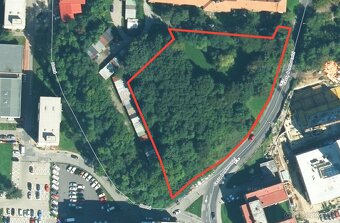 Pozemok 6700m2 - ÚPN pre Občianskú vybavenosť - 2