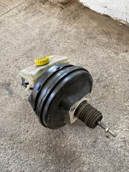 Predam posilovač brzd audi a6 c6 4F0612105G - 2