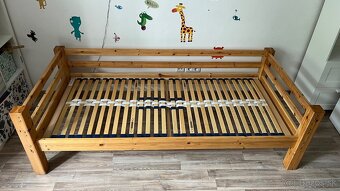 Posteľ masív + rošt 90x200 cm - 2
