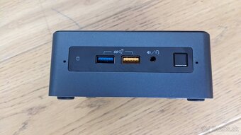 Intel mini PC (BOXNUC8i5BEH2) - 2
