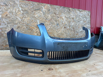 418. PŘEDNÍ NÁRAZNÍK: ŠKODA ROOMSTER PŘED FACELIFT 2006-2010 - 2