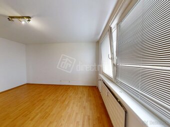 Dvojizbový byt s loggiou v pôvodnom stave - 2