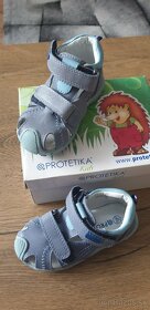 Nové sandále Protetika v. 23 - 2
