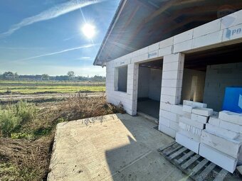 Ponúkam na predaj novostavbu rodinného domu, Malé Ripňany, o - 2