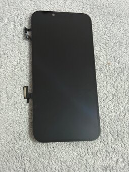 Predám apple iPhone 13 128GB Black Na náhradné diely - 2