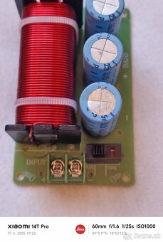 Subofer jbl a výhybky - 2