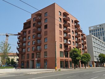 NA PRENÁJOM 3 IZBOVÝ BYT S PARKOVANÍM BRATISLAVA STARÉ MESTO - 2