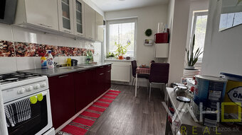 3‑izbový byt (85 m²) s garážou a loggiou v obci Hrádok - 2