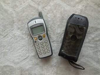 ALCATEL One Touch 302. Dobrý stav. Je potrebná nová batéria. - 2
