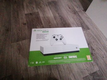 Xbox one s 1TB top stav - 2