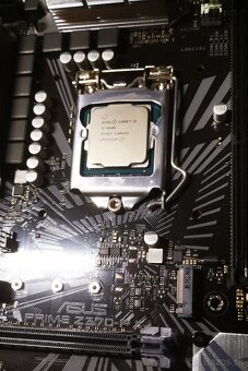 ASUS PRIME Z370 + Intel core i5 - 8400 - 2
