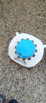 Bazénový vysávač - 2