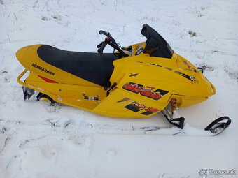 detský snežný skúter Ski-Doo MiniZ 120 - 2