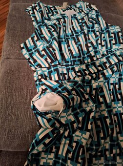 Koktejlové krátke šaty - 2