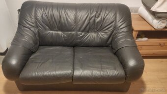 Na predaj kožený gauč. - 2