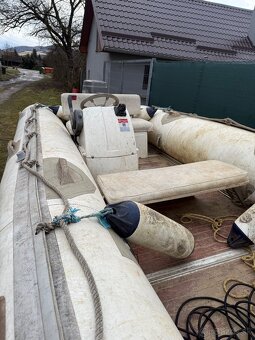 Predám motorový čln - 2