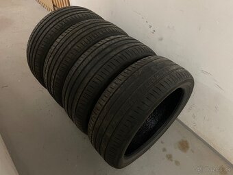 Letne 255/40 R21 - 2
