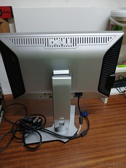 Lcd monitor DELL - 2