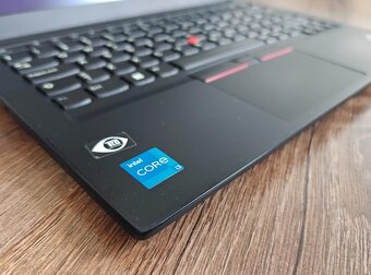 Lenovo ThinkPad E14 Gen 4 – rýchly, spoľahlivý notebook na p - 2