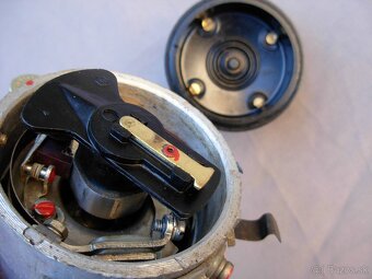 ARO 461 nepoužitý rozdeľovač - 2