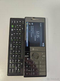 Retro telefón HTC s740 - 2