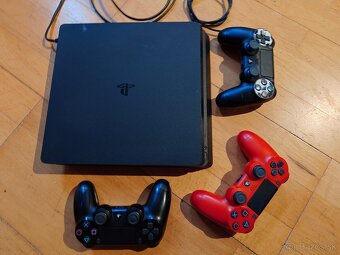 Playstation PS4 Slim 500GB + 2x DualShock ZNÍŽENÁ CENA - 2