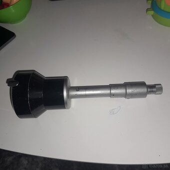 Trojdotykový mikrometer - 2