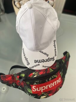 SUPREME spolu šiltovka aj ladvinka - 2