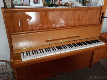 Piano Petrof - 2
