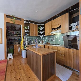 Moderný dvojgeneračný a RD, 380m2, Sečovce, 6a pozemok, foto - 2