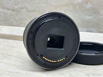 Canon RF-S 18-45 mm f/4.5-6.3 IS STM - 2