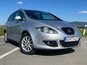 Seat Altea XL 2.0 tdi Stylance - 2
