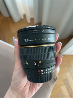 Samyang 85mm - 2