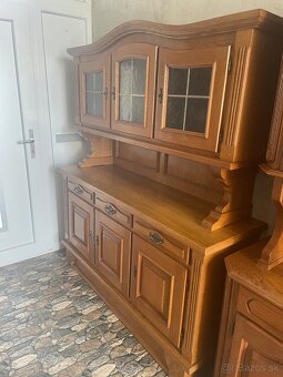 Predám príborníky krásne 2ks,kus 200€ - 2