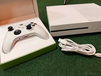 Xbox One S 500gb s ovládačom - 2