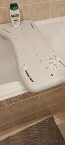 Sedačka na vaňu s rukoväťou - 2