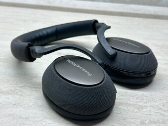Bowers & Wilkins Px7 - 2