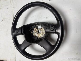 Štvorramenný a multifunkčný volant ŠKODA - 2