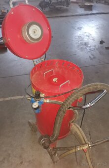 Injektorová pieskovačka s odsávaním - 2