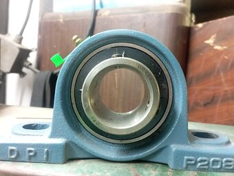 Ložisko s domcom - 2