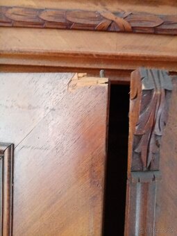 Predám starožitnu skriňu - 2